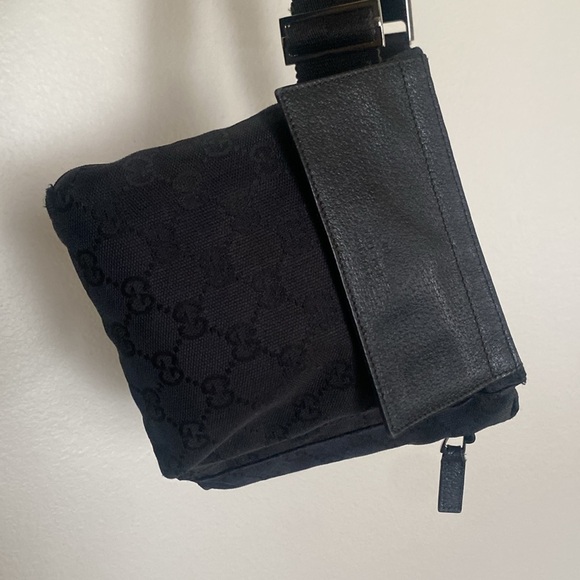 Gucci Supreme Belt Bag - Picture 7 of 13